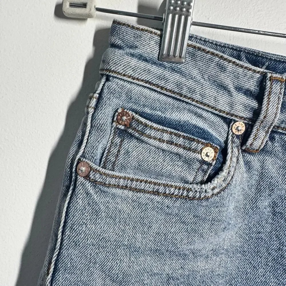 Free People We the Free Raw Hem Bermuda Minimalist Denim Shorts Women 27 Casual‎